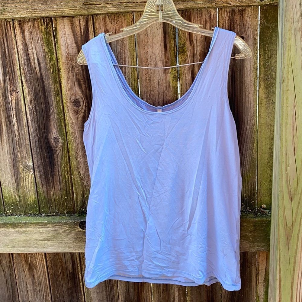 Leo and Nicole Blue tank top sz. L